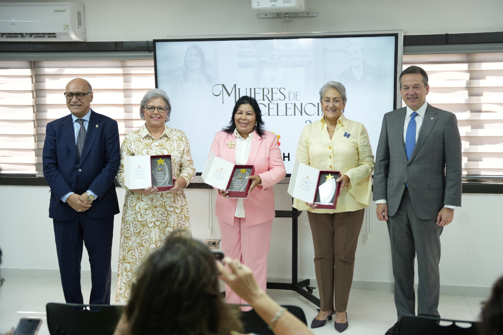 Mujeres de Excelencia 2025